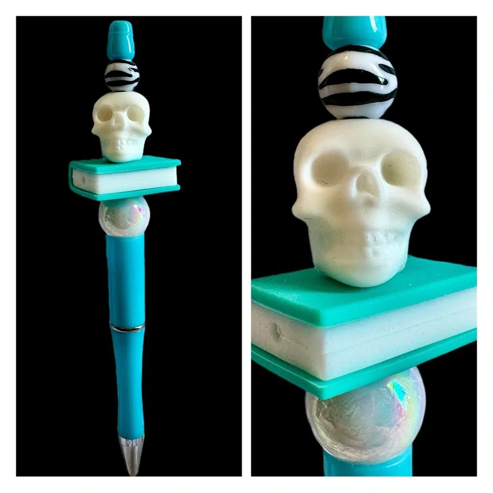Horror Reader - Custom Ink Pen - Skull Book Lover